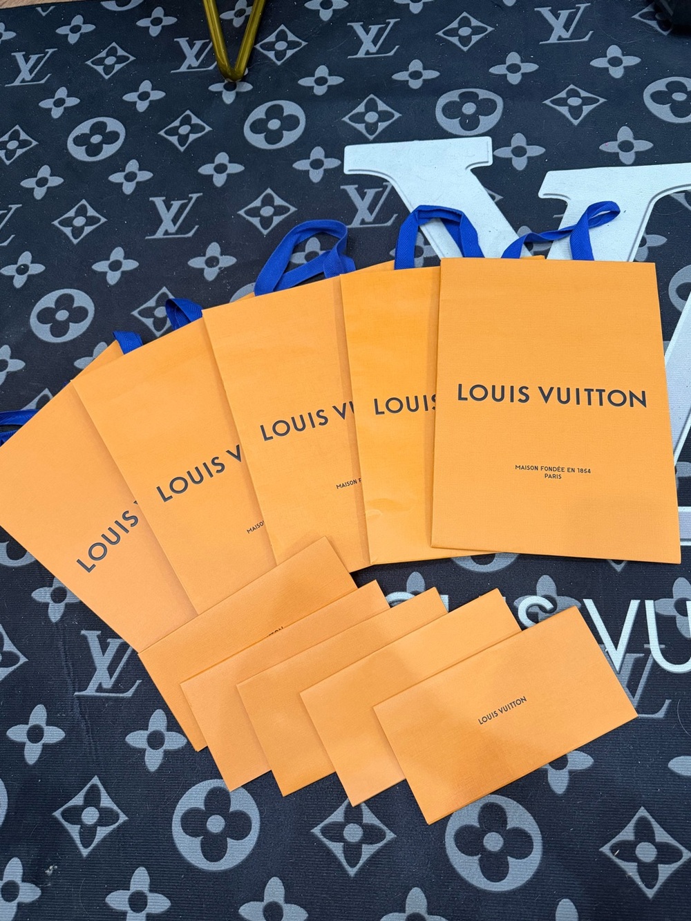🧡💙5x Louis Vuitton Gift Bag &  Envelopes💙🧡